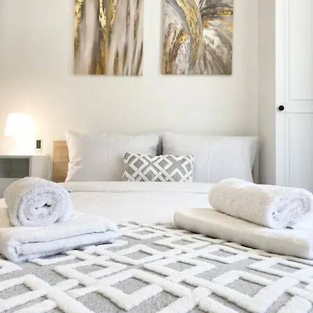 Best Studio For Business & Family Super Fast Wi-fi Apartman *